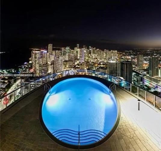 PARAMOUNT MIAMI WORLDCENT - Residential