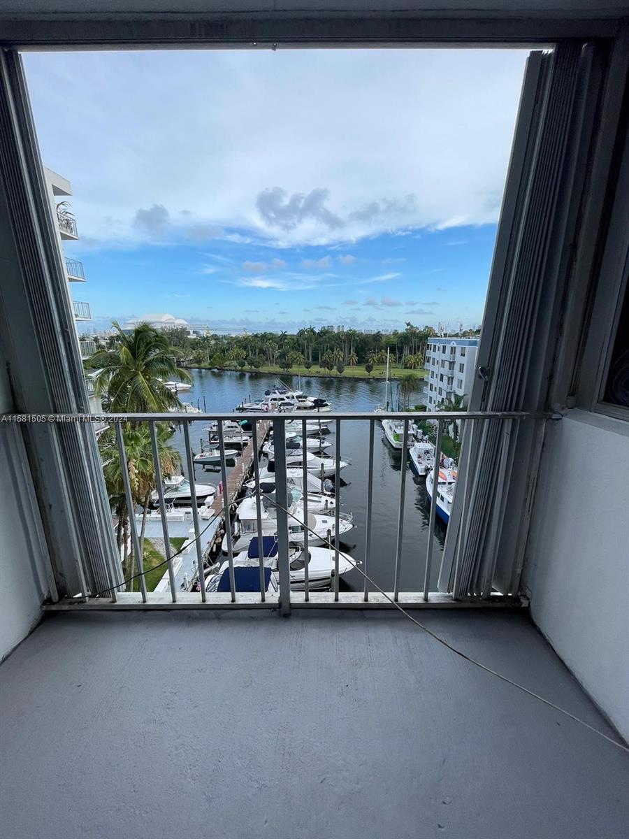 RIVER RUN CONDO PH I - Residential Lease