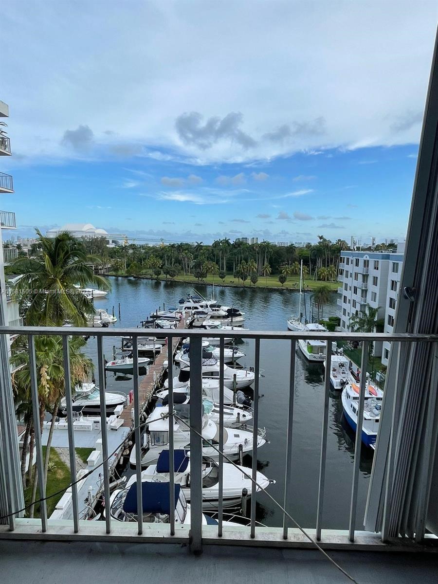 RIVER RUN CONDO PH I - Residential Lease