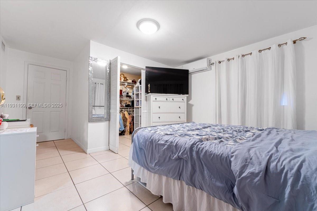 CAROLE ANNE PARK - Residential Lease