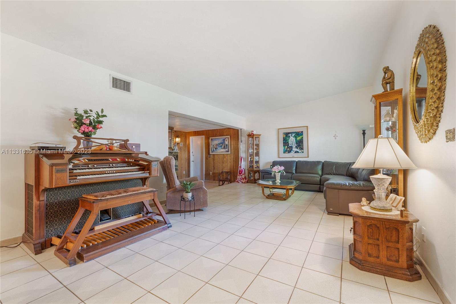 CORAL WAY VILLAGE SEC A P - Residential