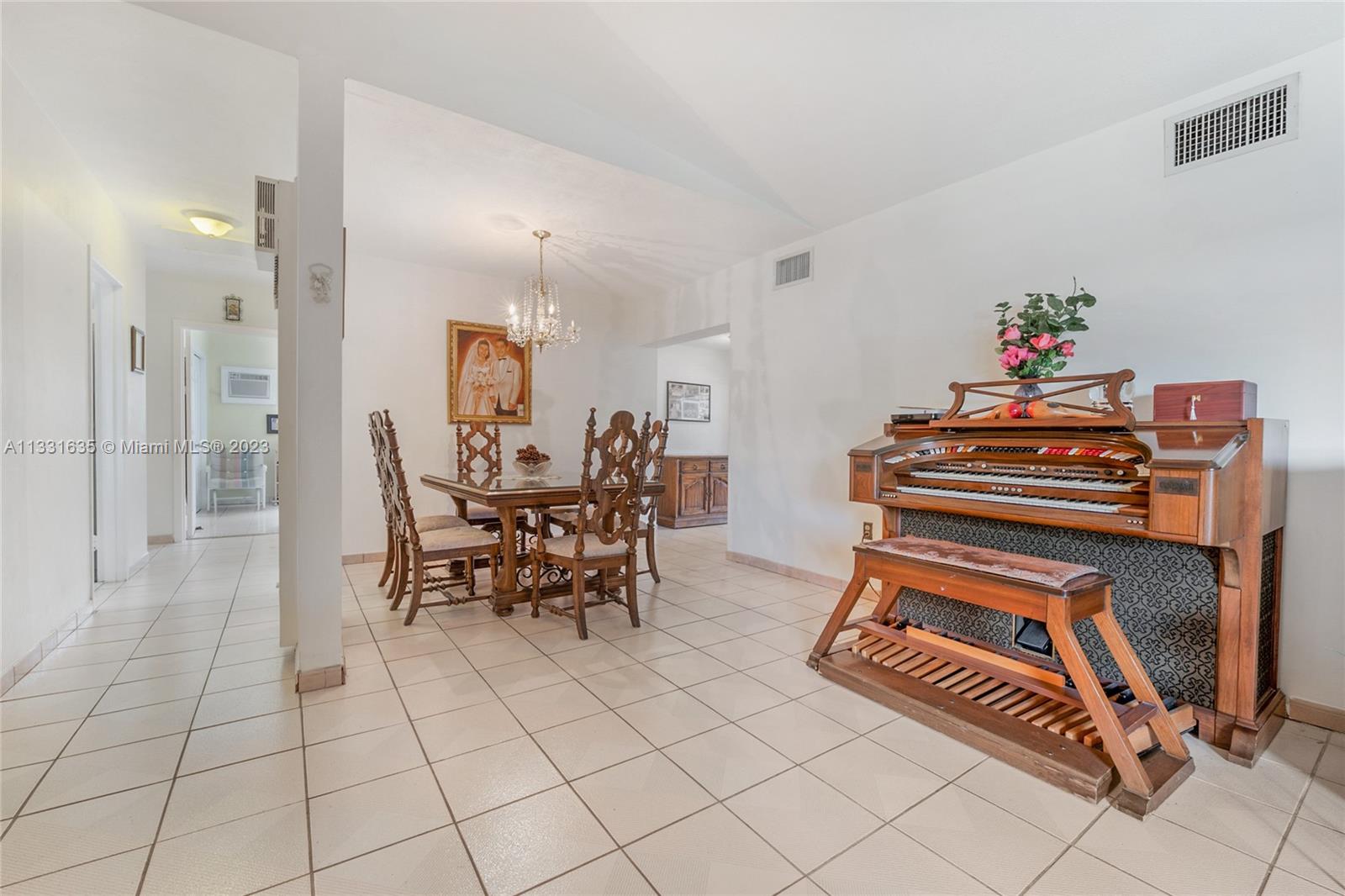 CORAL WAY VILLAGE SEC A P - Residential
