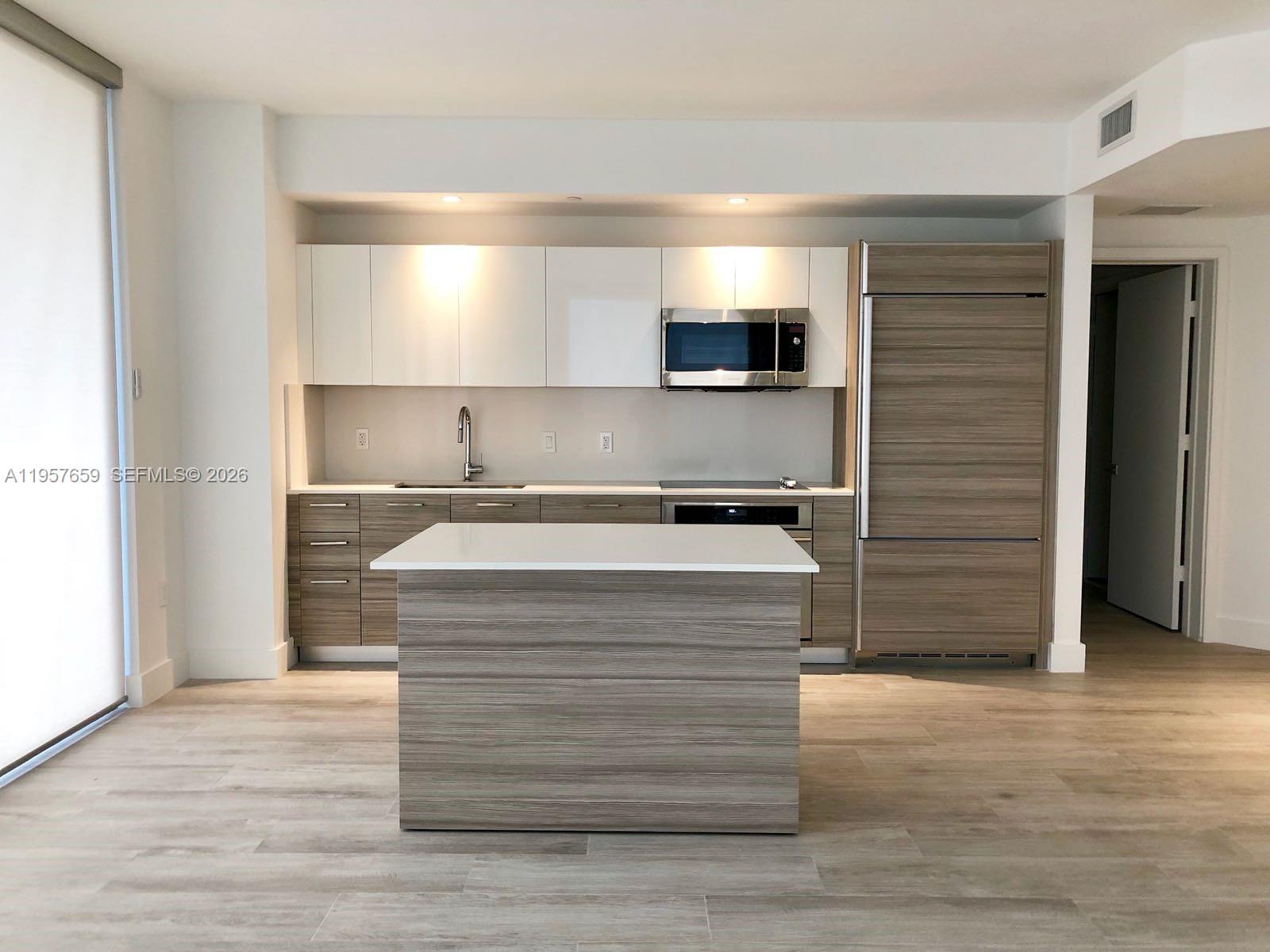 3401 MIDTOWN CONDO - Residential