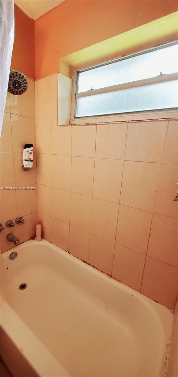 MIAMI GARDENS ESTATES SEC - Residential