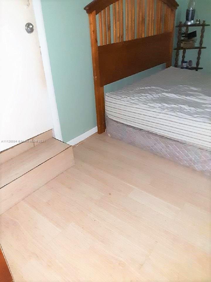 MIAMI GARDENS ESTATES SEC - Residential