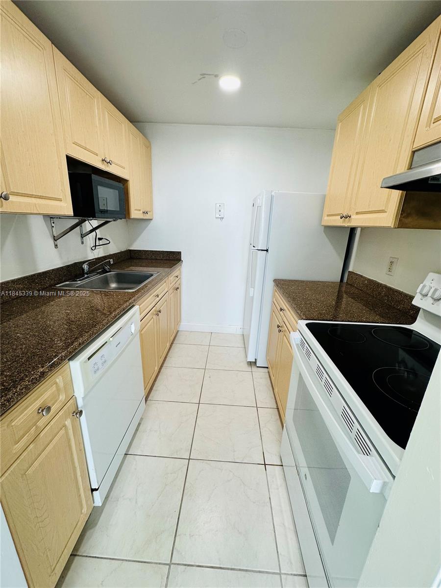 KEYSTONE TOWERS CONDO - Residential