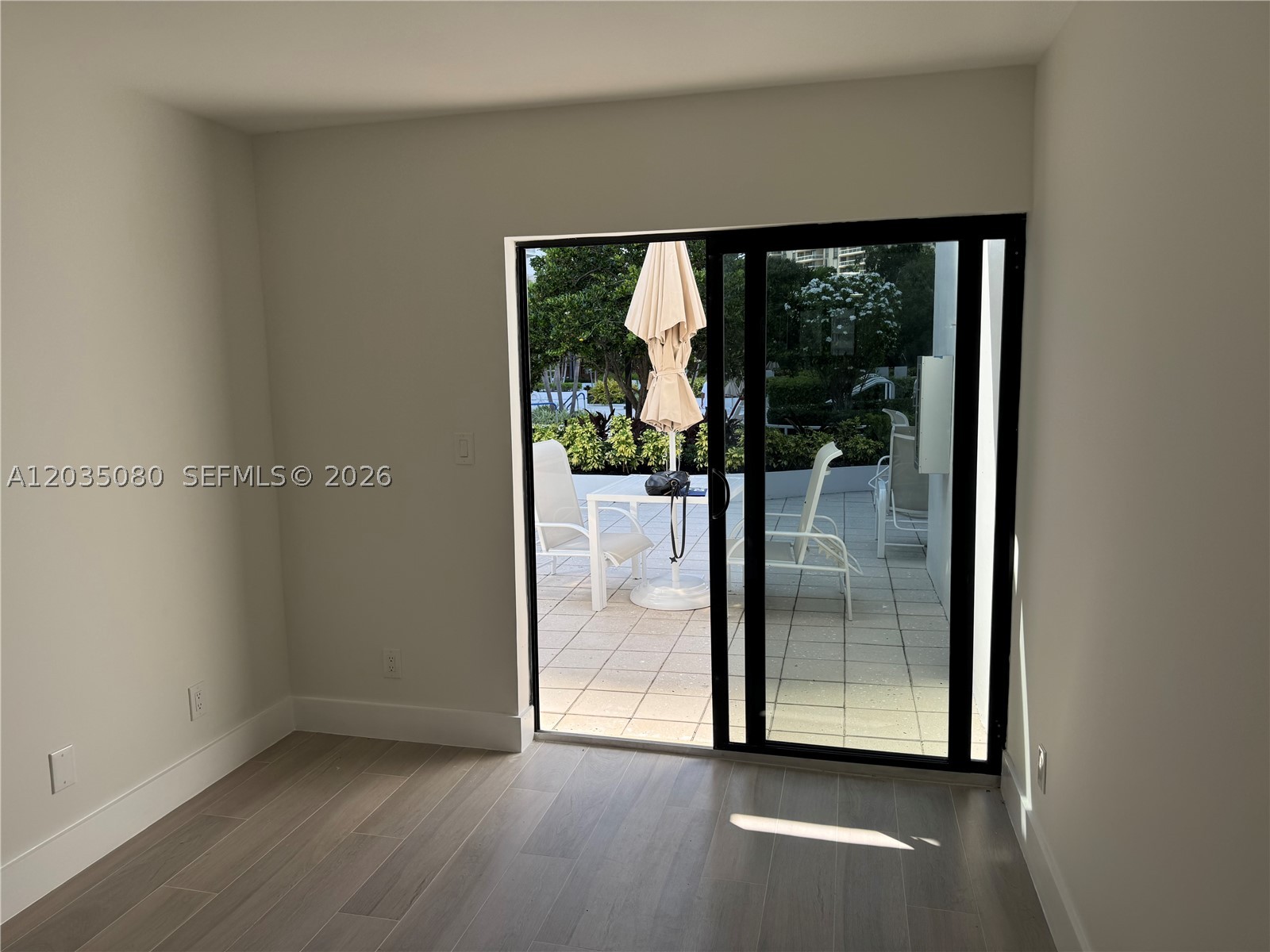 HAMPTONS WEST - Residential