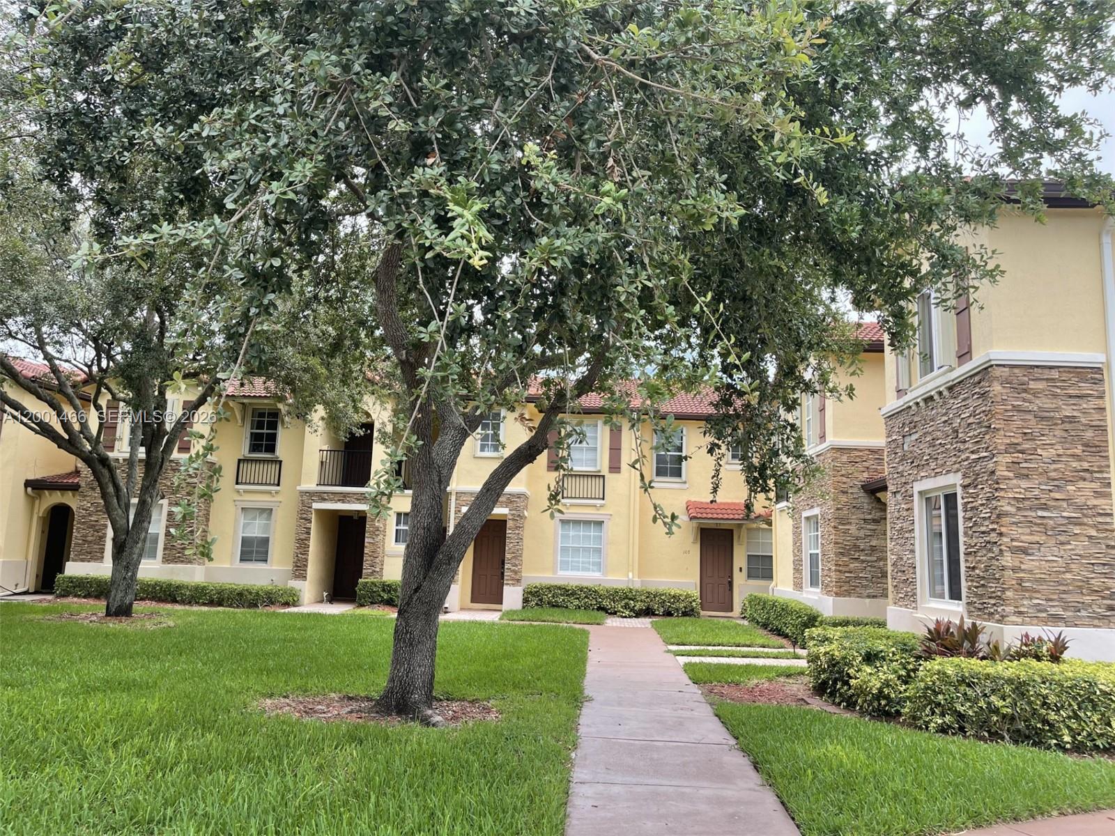 VILLAS AT CARMEL CONDO NO - Residential