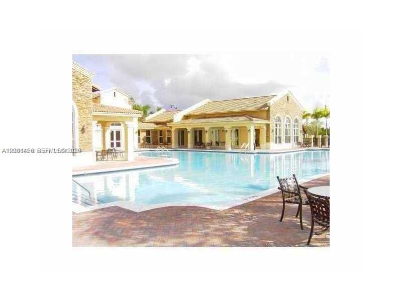VILLAS AT CARMEL CONDO NO - Residential