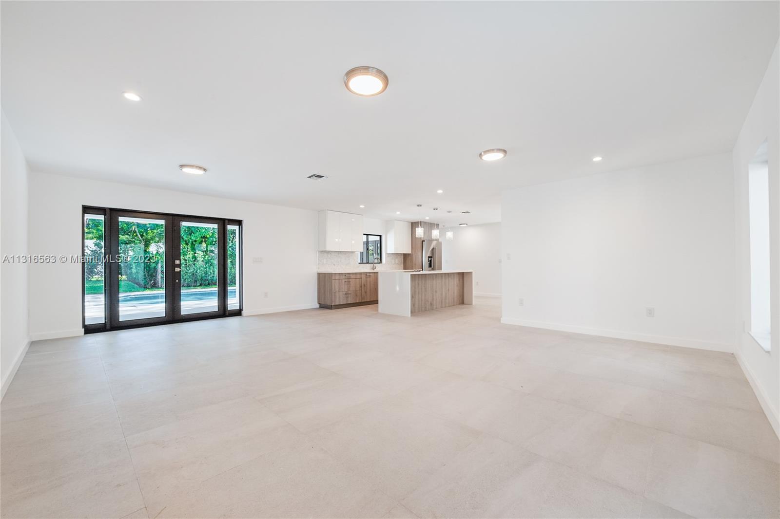 UNPLATTED - Residential