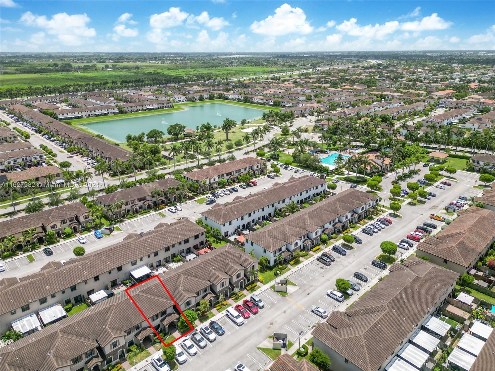 COCO PALM ESTATES - Residential