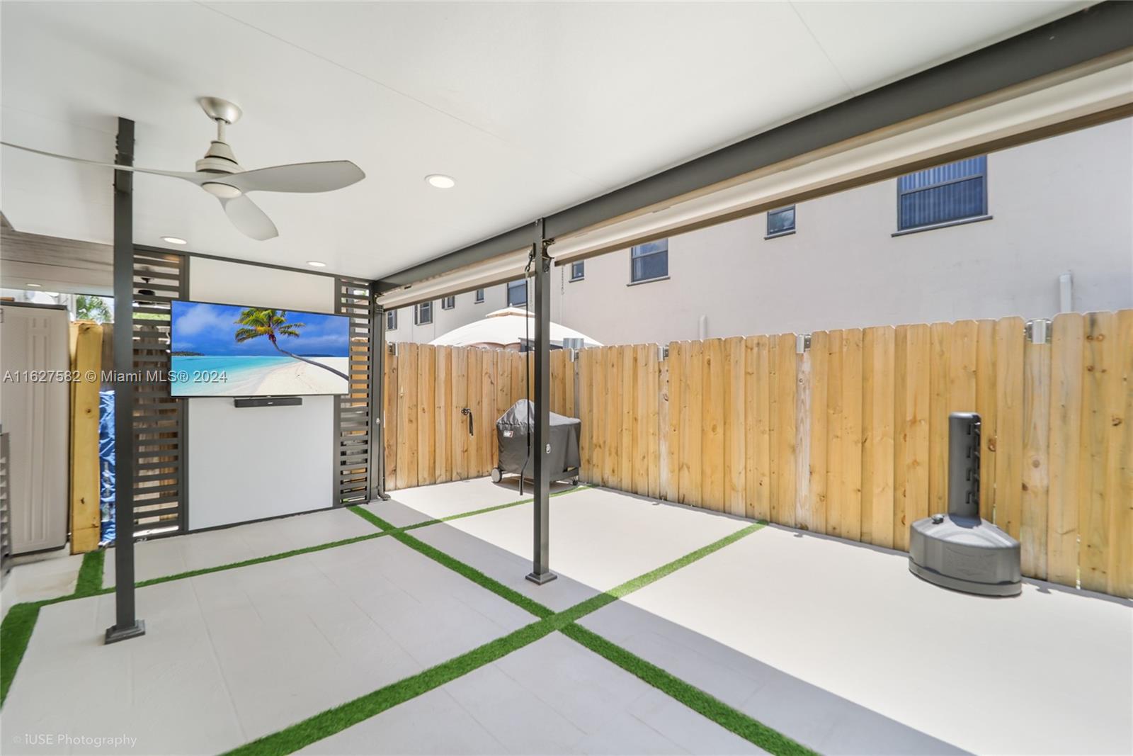 COCO PALM ESTATES - Residential