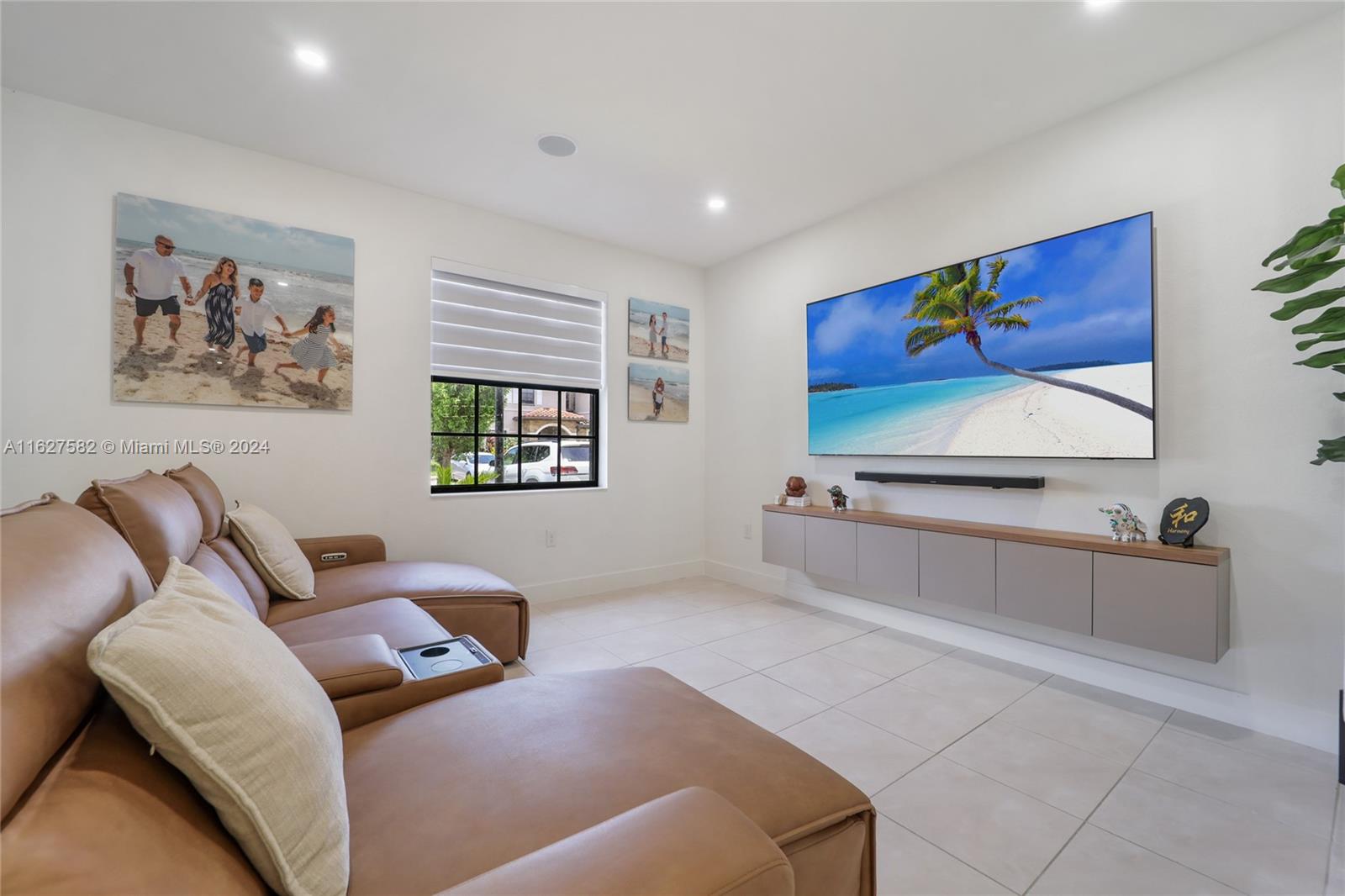 COCO PALM ESTATES - Residential
