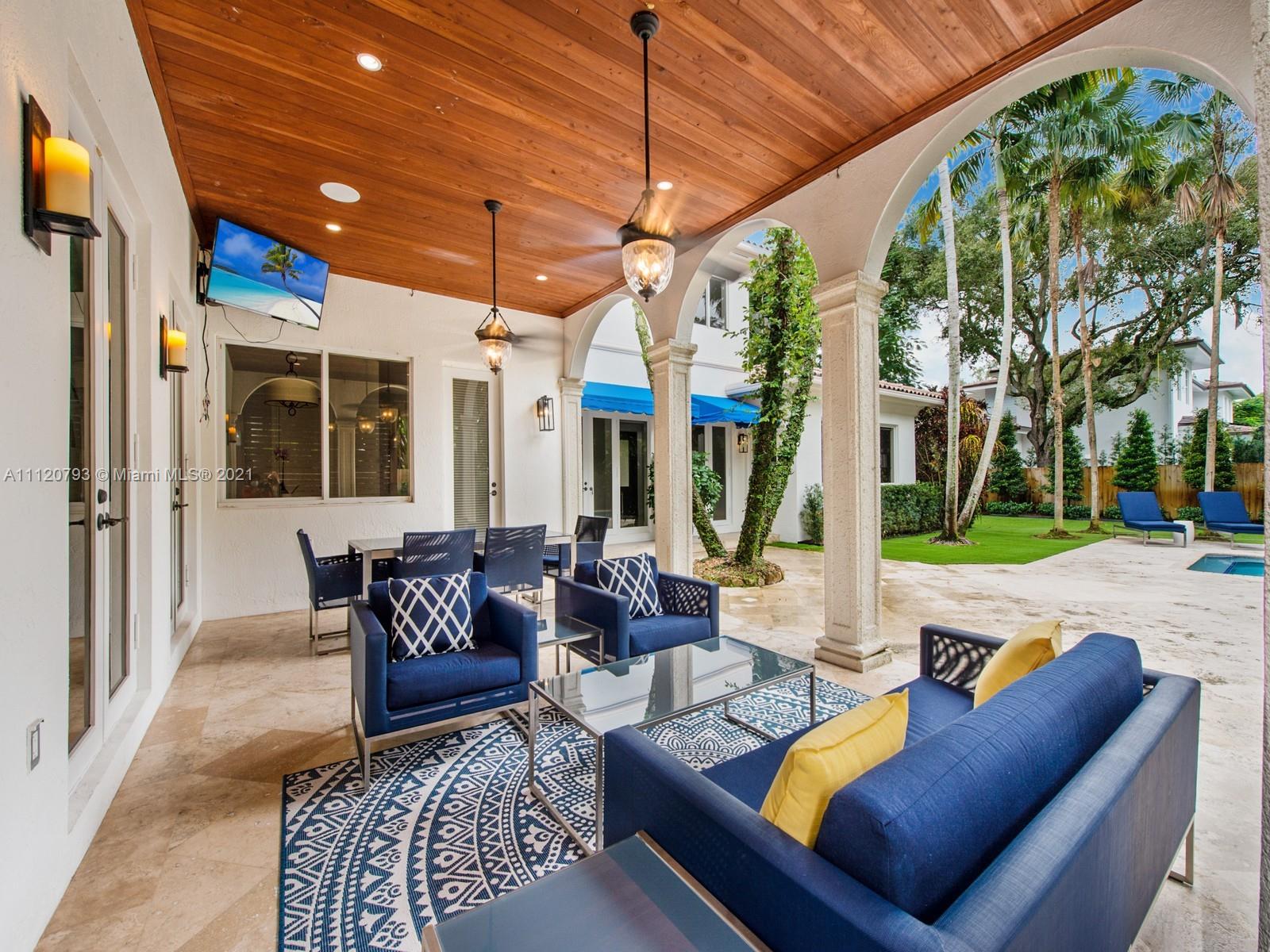 VICTORIA VILLAS - Residential