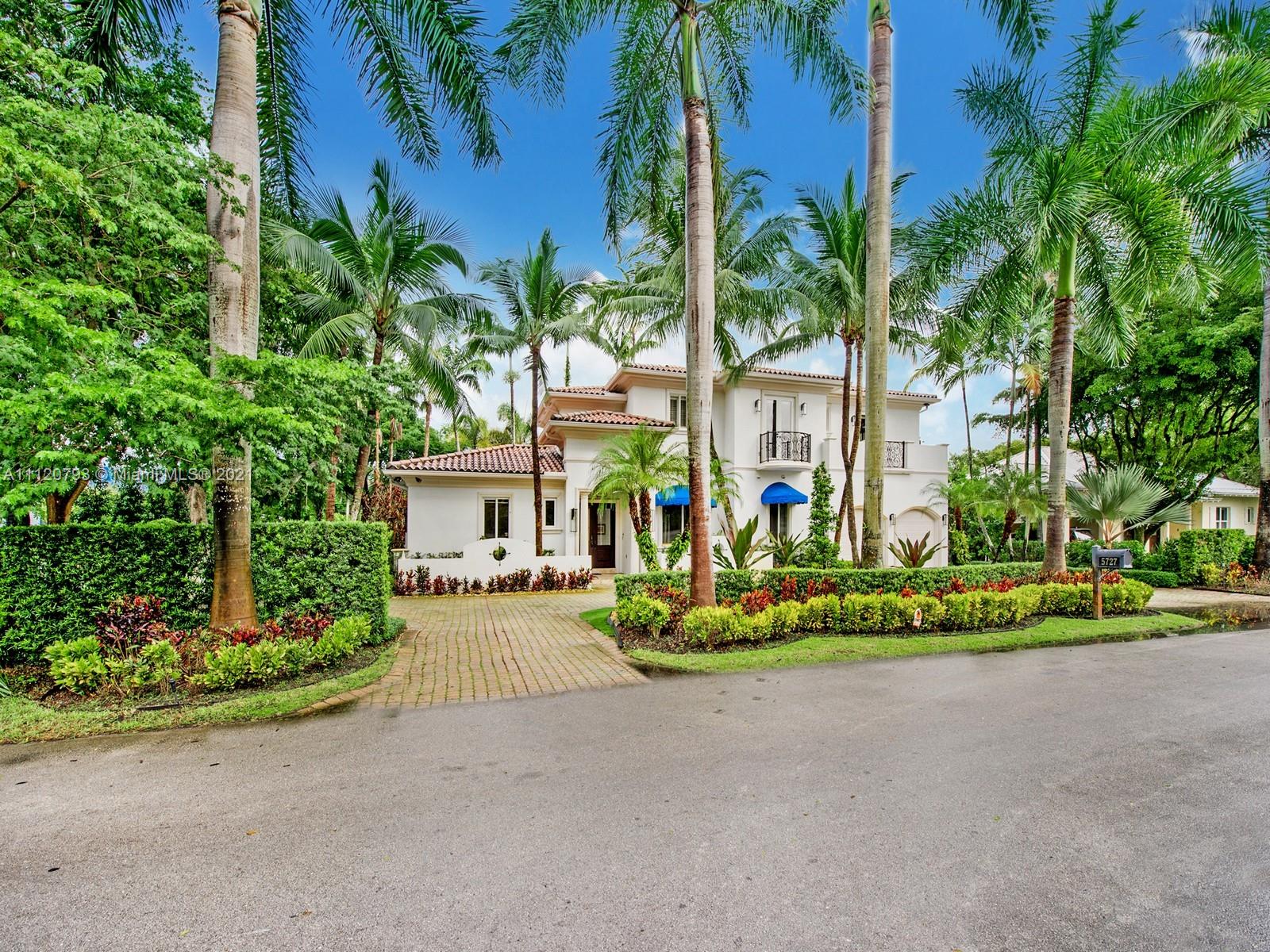 VICTORIA VILLAS - Residential