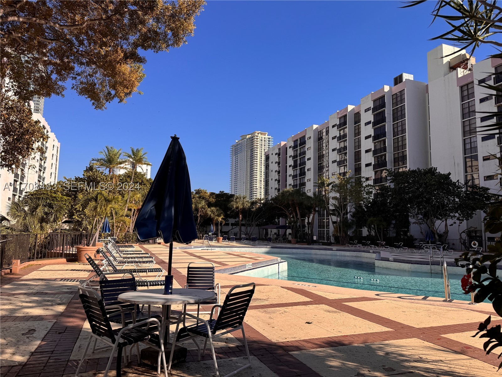 PLAZA OF AMERICAS CONDO P - Residential