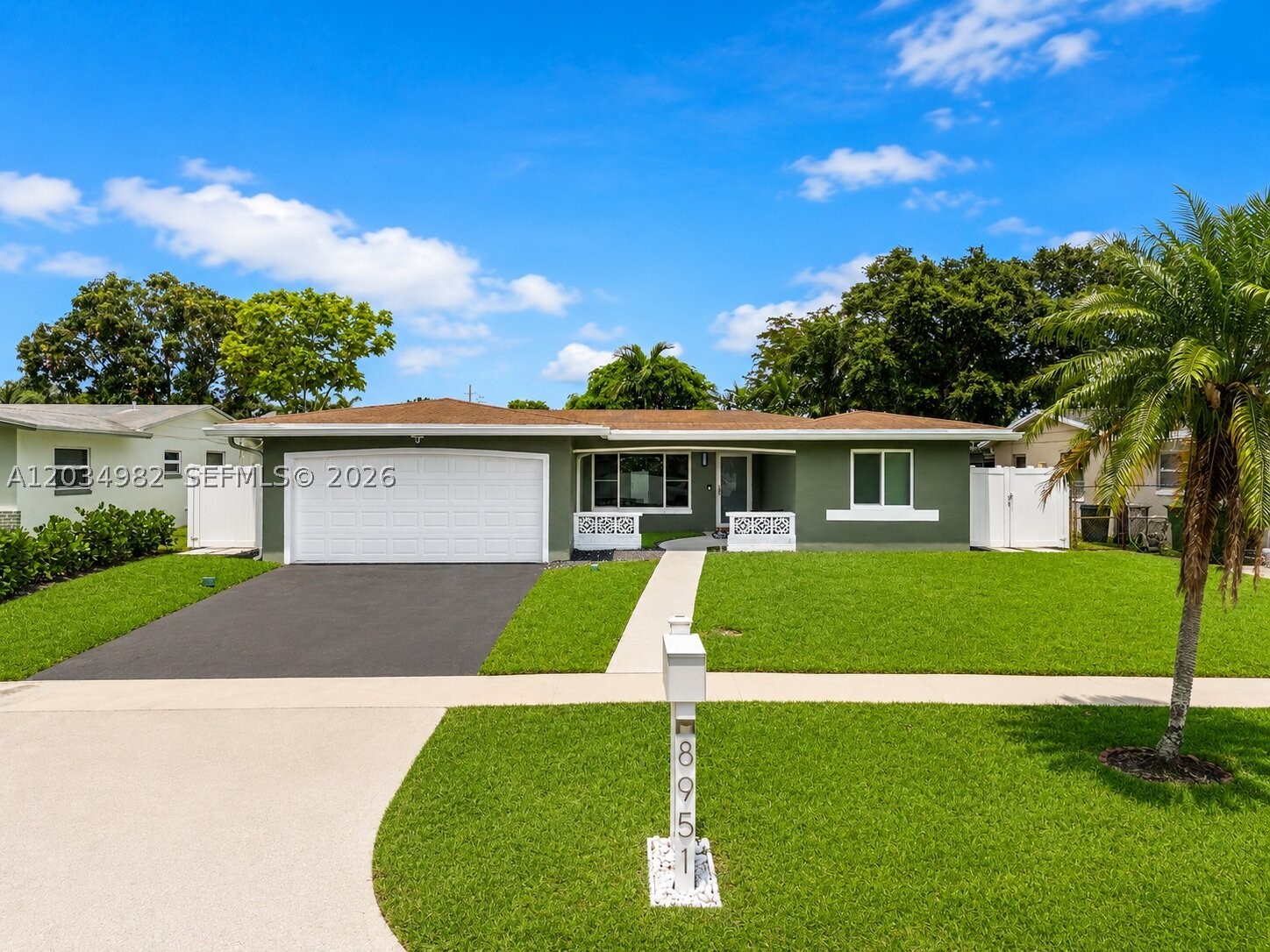 RAINBOW LAKES - Residential Lease