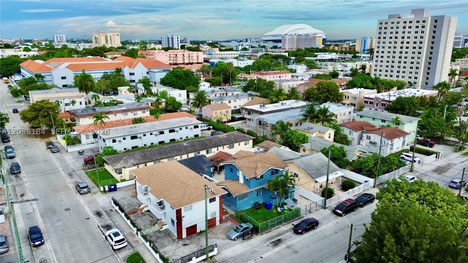 LAWRENCE ESTATE LAND CO - Residential Lease