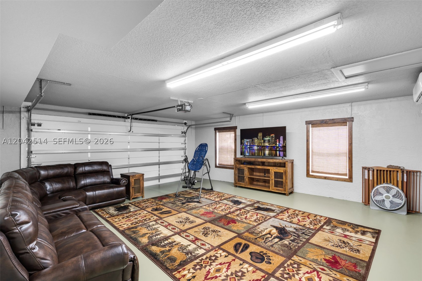 LOXAHATCHEE LAKES - Residential