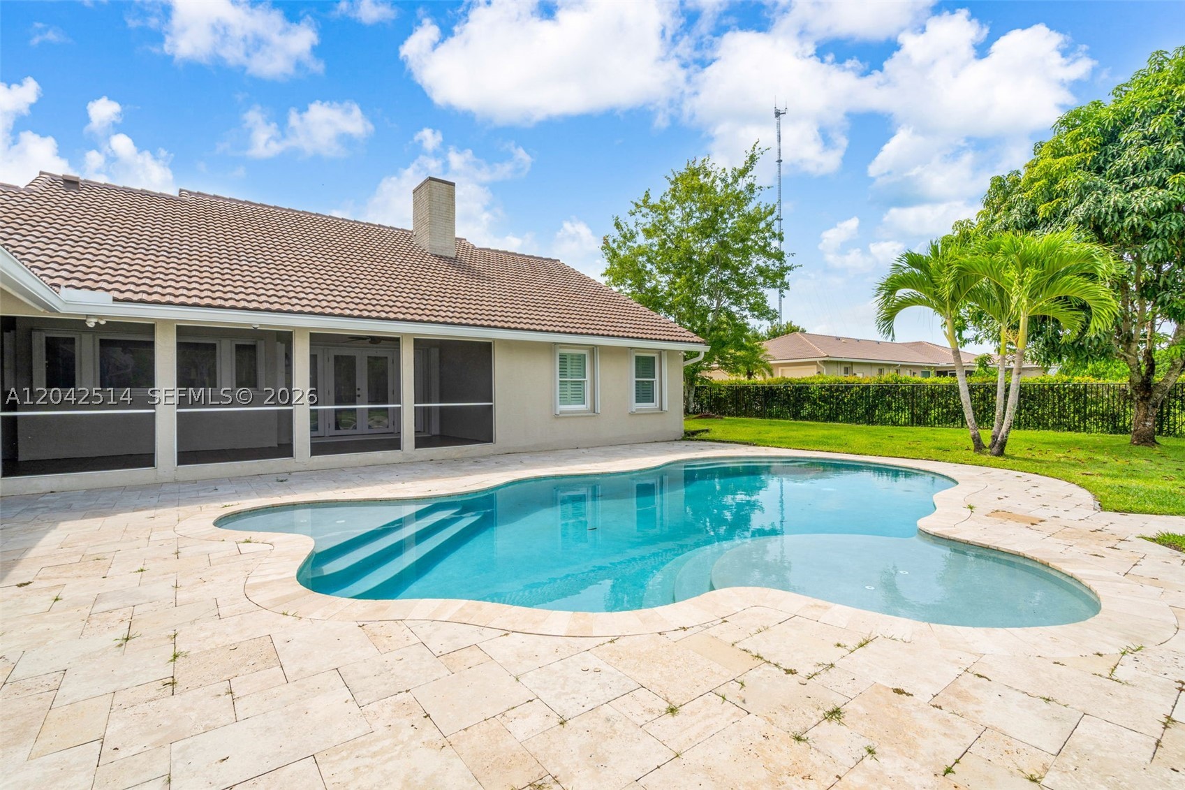 LOXAHATCHEE LAKES - Residential