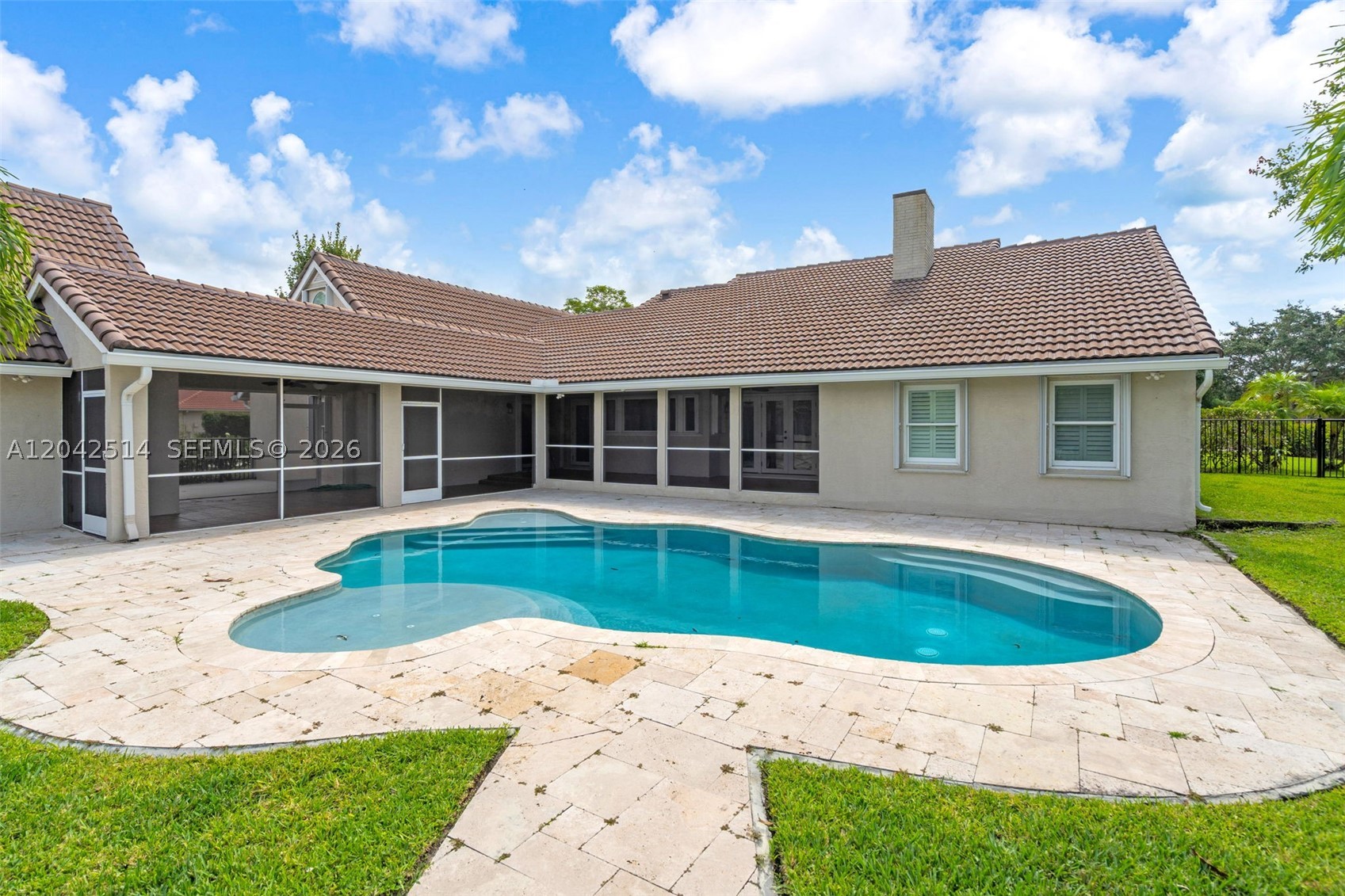 LOXAHATCHEE LAKES - Residential