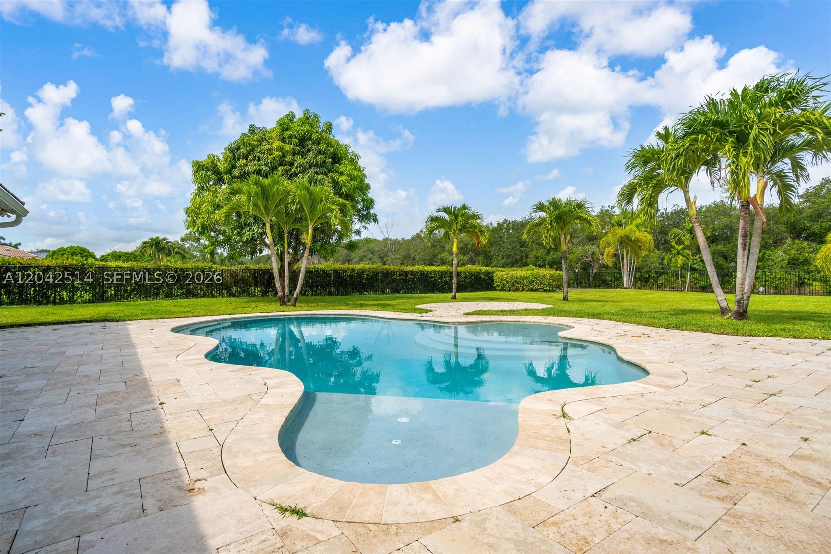 LOXAHATCHEE LAKES - Residential