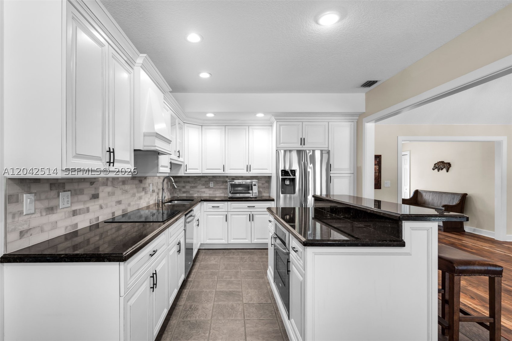 LOXAHATCHEE LAKES - Residential