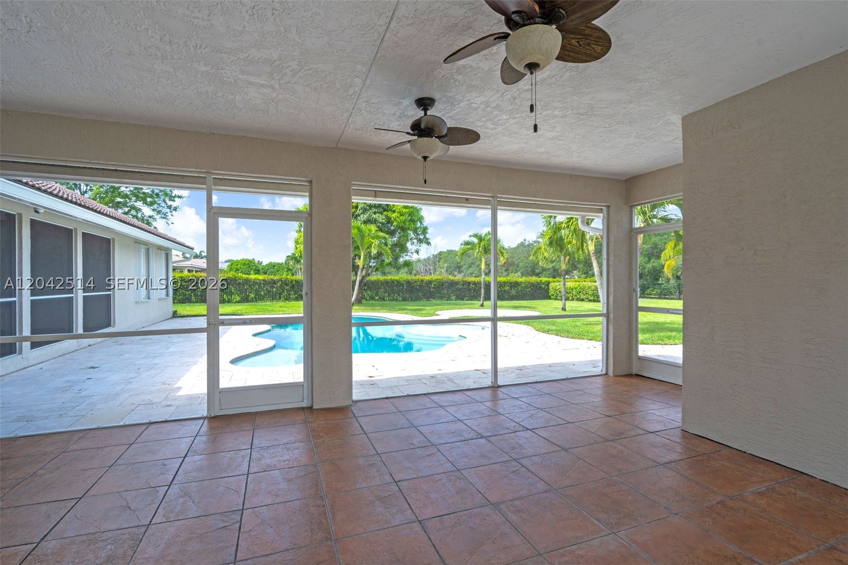 LOXAHATCHEE LAKES - Residential