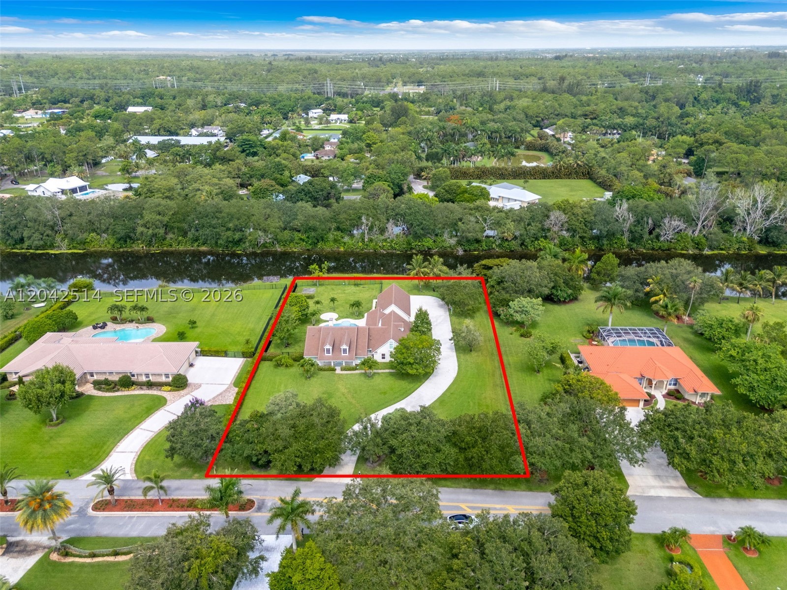 LOXAHATCHEE LAKES - Residential