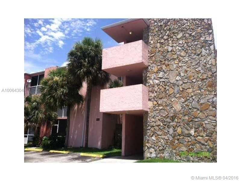 Spacious 2/2 with screened balcony. Great for investor, occupied by tenant.