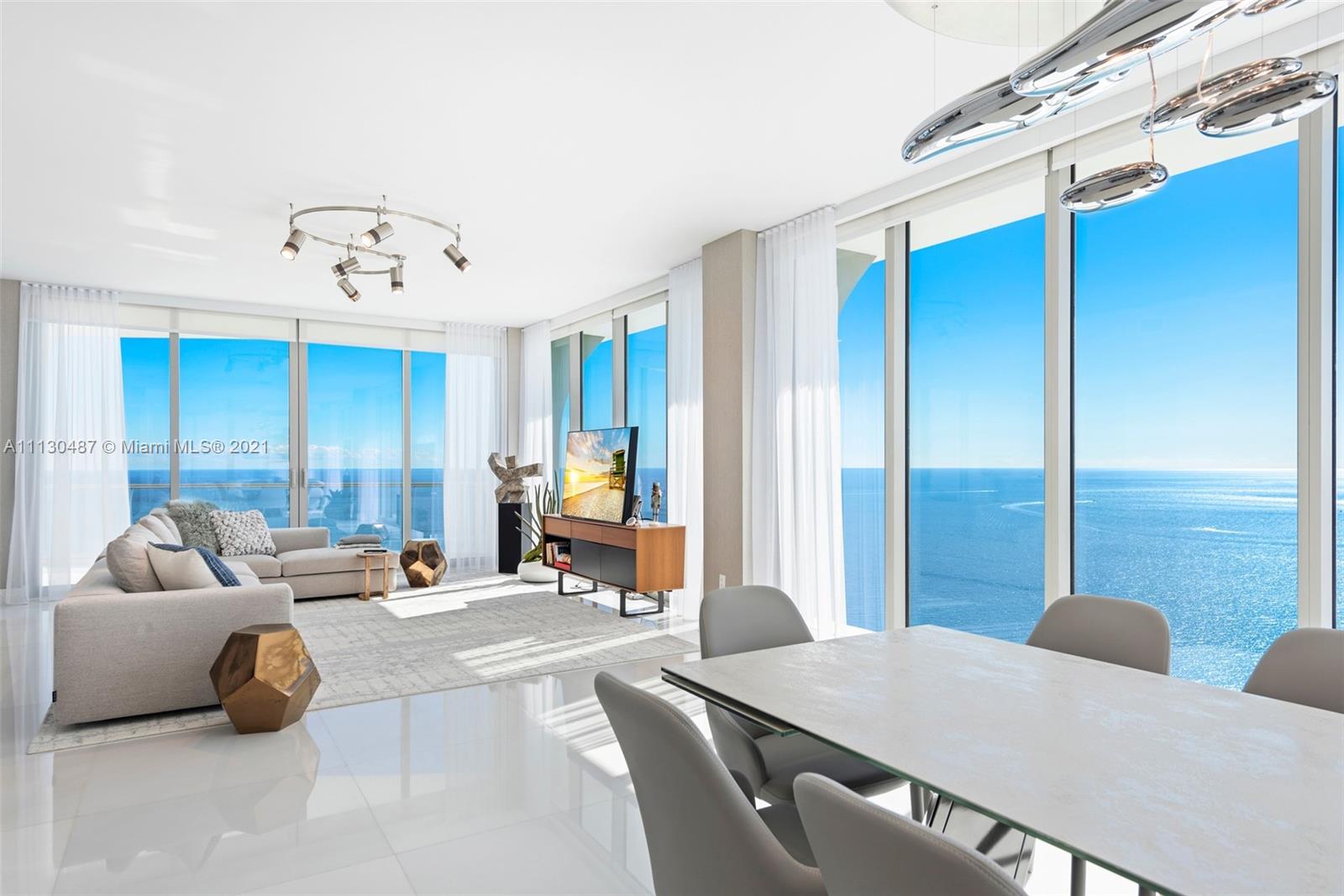 JADE SIGNATURE CONDO - Residential