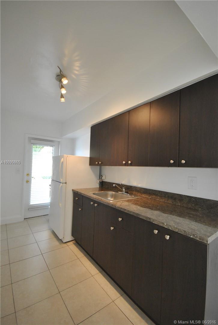ALTOS DEL MAR NO 3 - Residential Lease