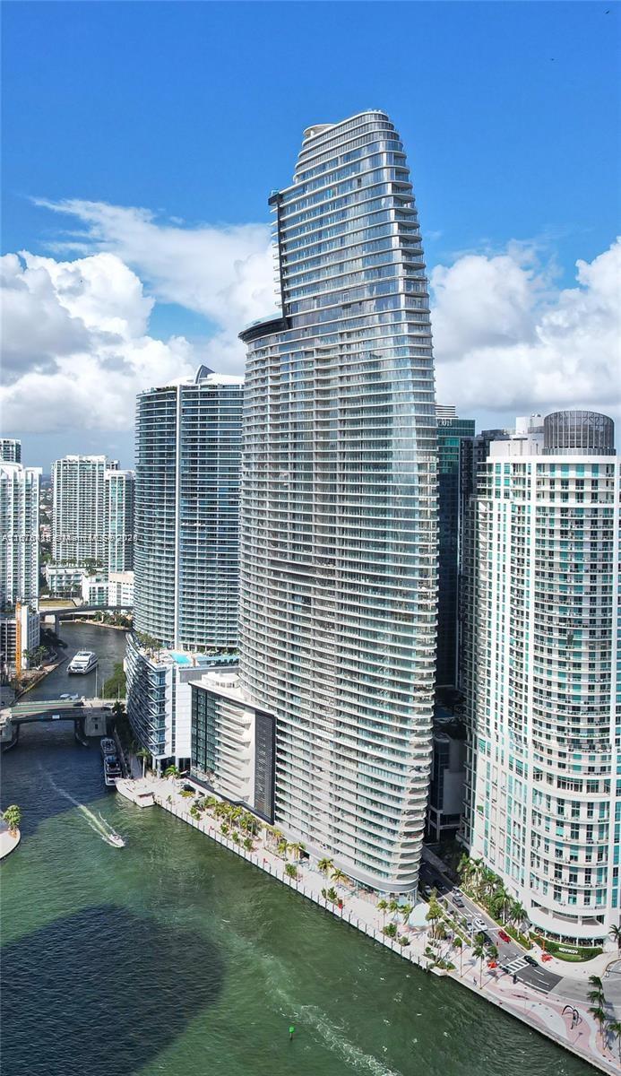 Stunning residence in the 08 line that offers a blend of luxury and comfort. This 1 bedroom unit features floor-to-ceiling windows showcasing breathtaking city views, with a stylish Italian kitchen with premium appliances and an open layout for you to design your new home just how you like. SELLER FINANCING AVAILABLE!!!! Life at Aston Martin Residences is unmatched, offering an ample amount of exclusive amenities: sky level infinity pool, spa, state of the art gym, golf simulator, movie rooms, art gallery, and many more. Close distance from Brickell, Bayside and the best parts of the city, this is not just a residence-it's a gateway to Miami's vibrant lifestyle. Discover the ultimate Luxury at Aston Martin Residences! Unit is tenant occupied until March 9, 2026