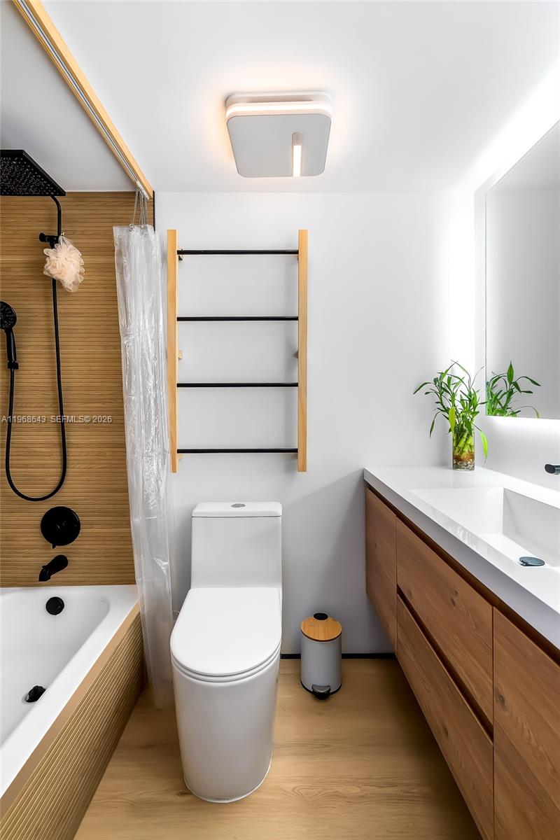 SANDPIPER CONDO - Residential