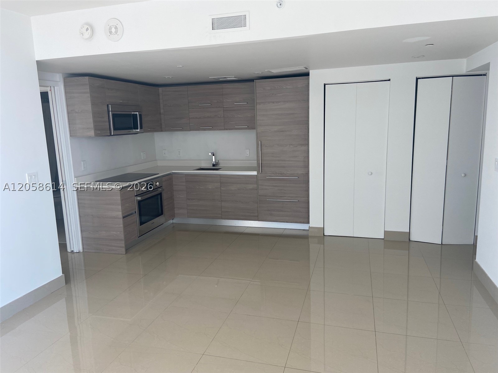 1300 S MIAMI AVENUE CONDO - Residential