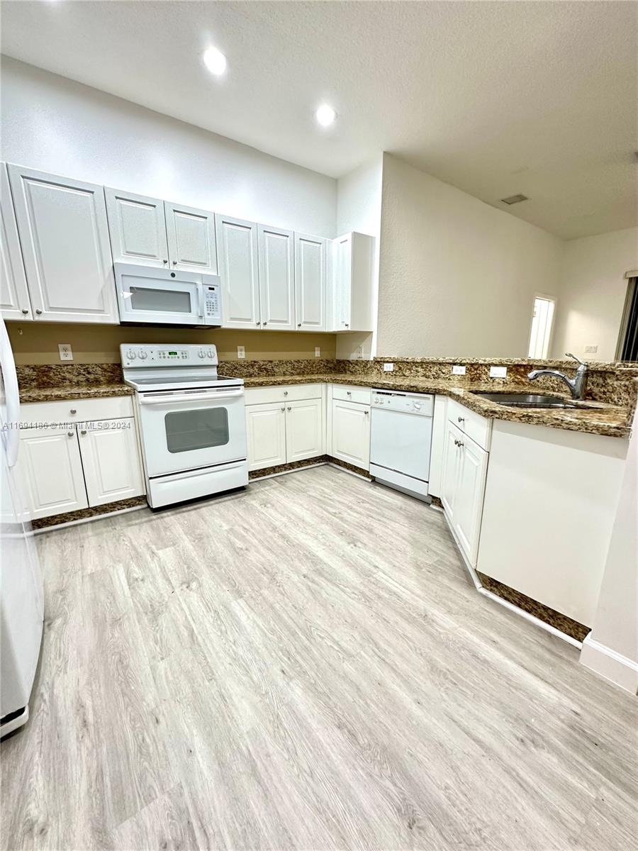EFM ESTATES SECTIONS TWO - Residential Lease