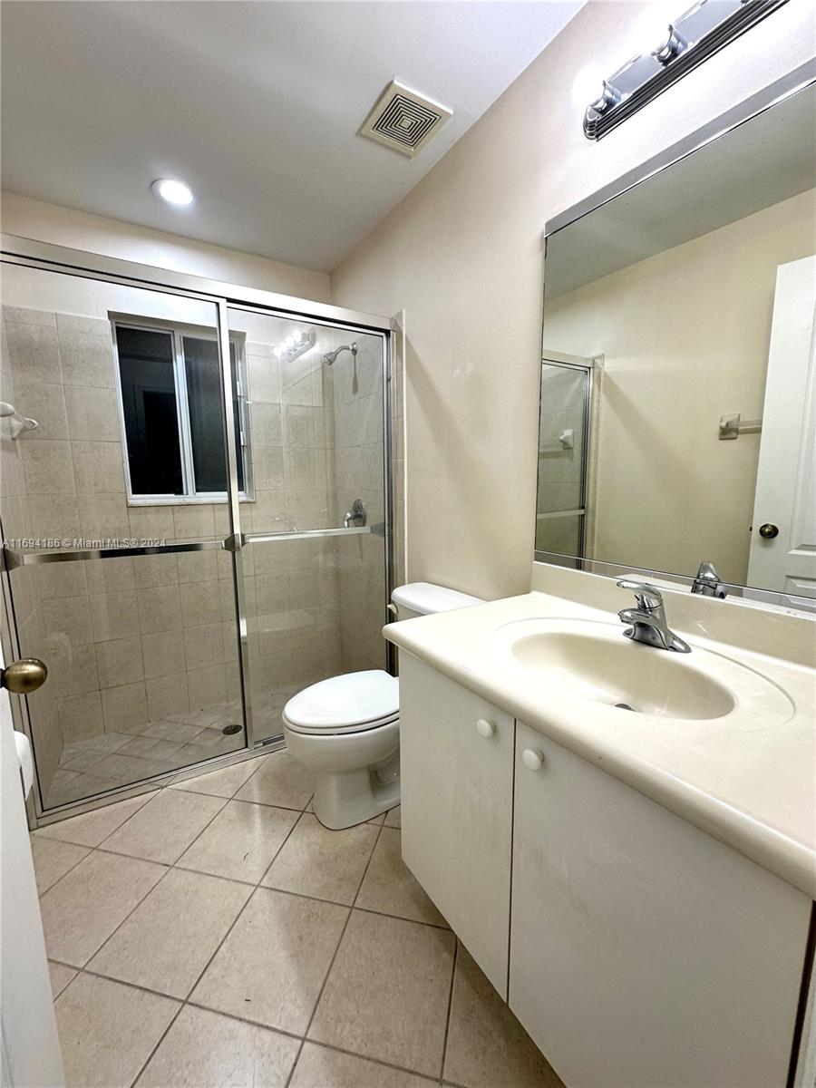 EFM ESTATES SECTIONS TWO - Residential Lease