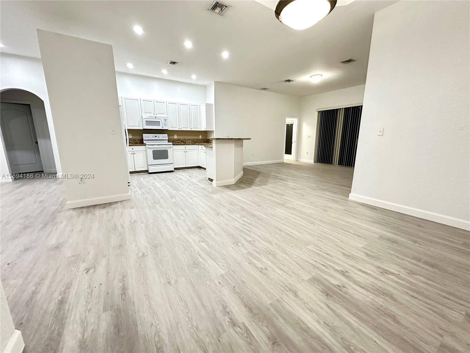 EFM ESTATES SECTIONS TWO - Residential Lease