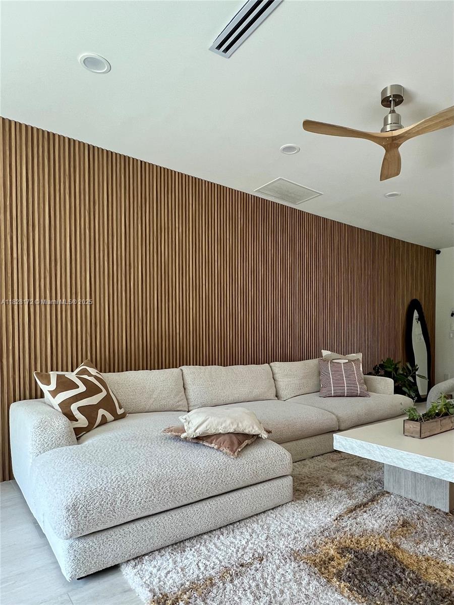 NAUTILUS EXTENSION - Residential Lease