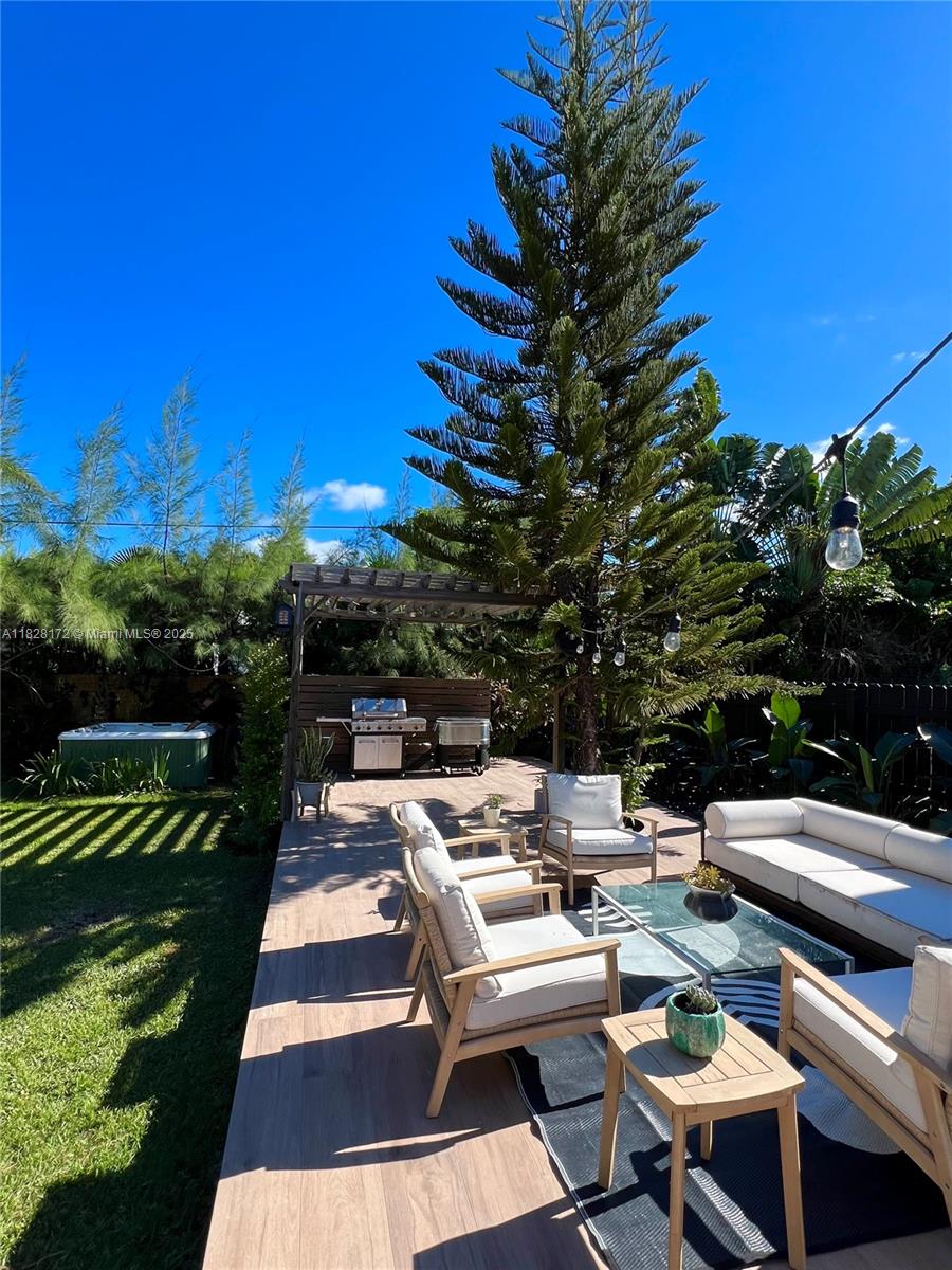 NAUTILUS EXTENSION - Residential Lease