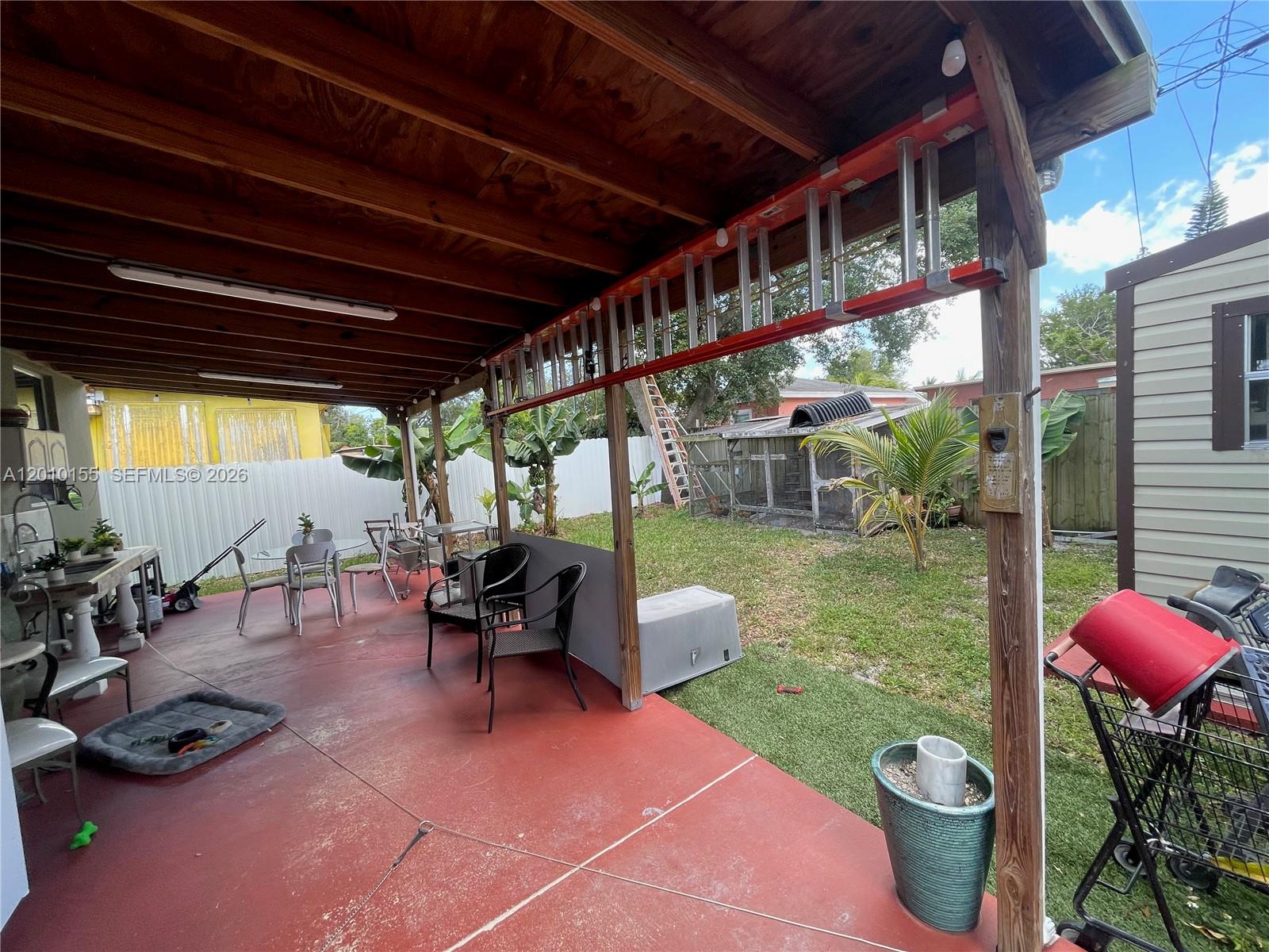 EVERGLADES AVE HTS ADDN - Residential