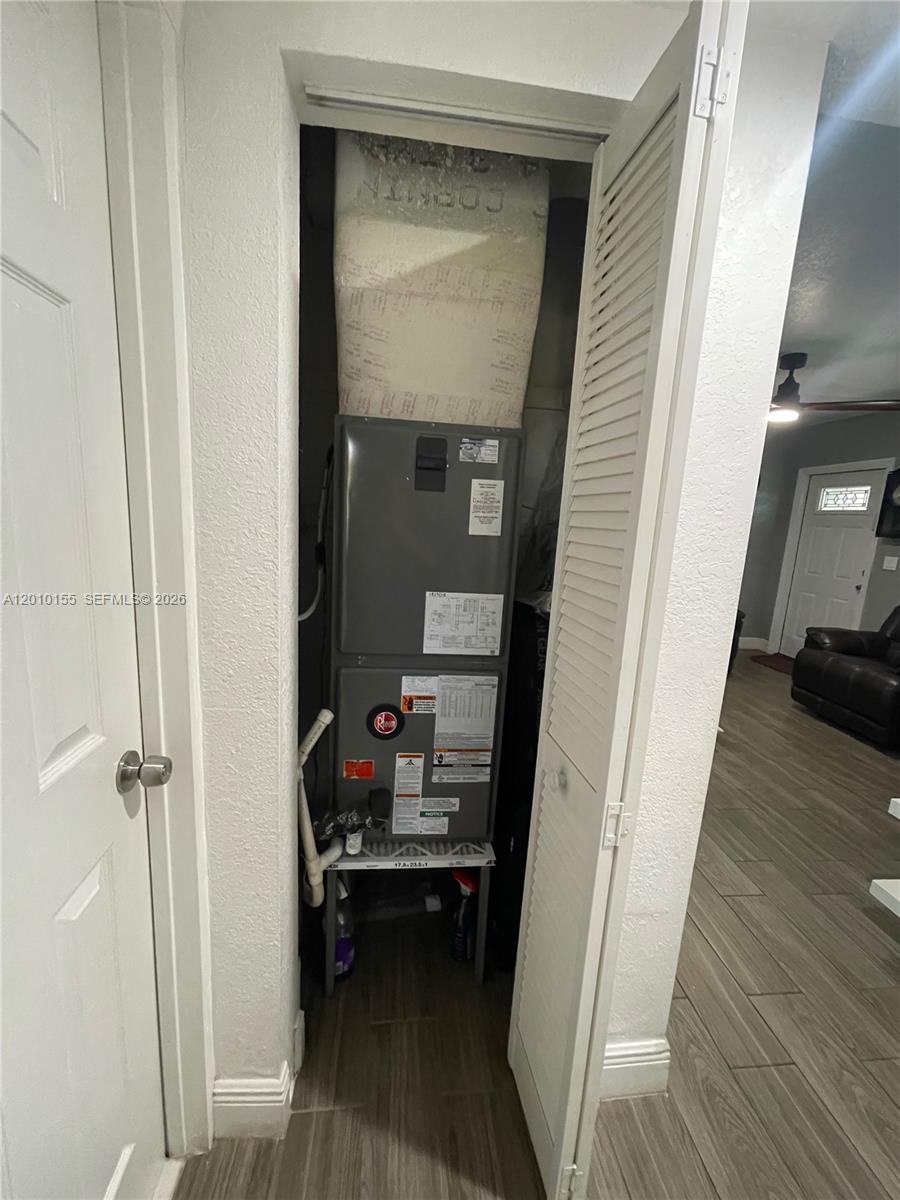 EVERGLADES AVE HTS ADDN - Residential