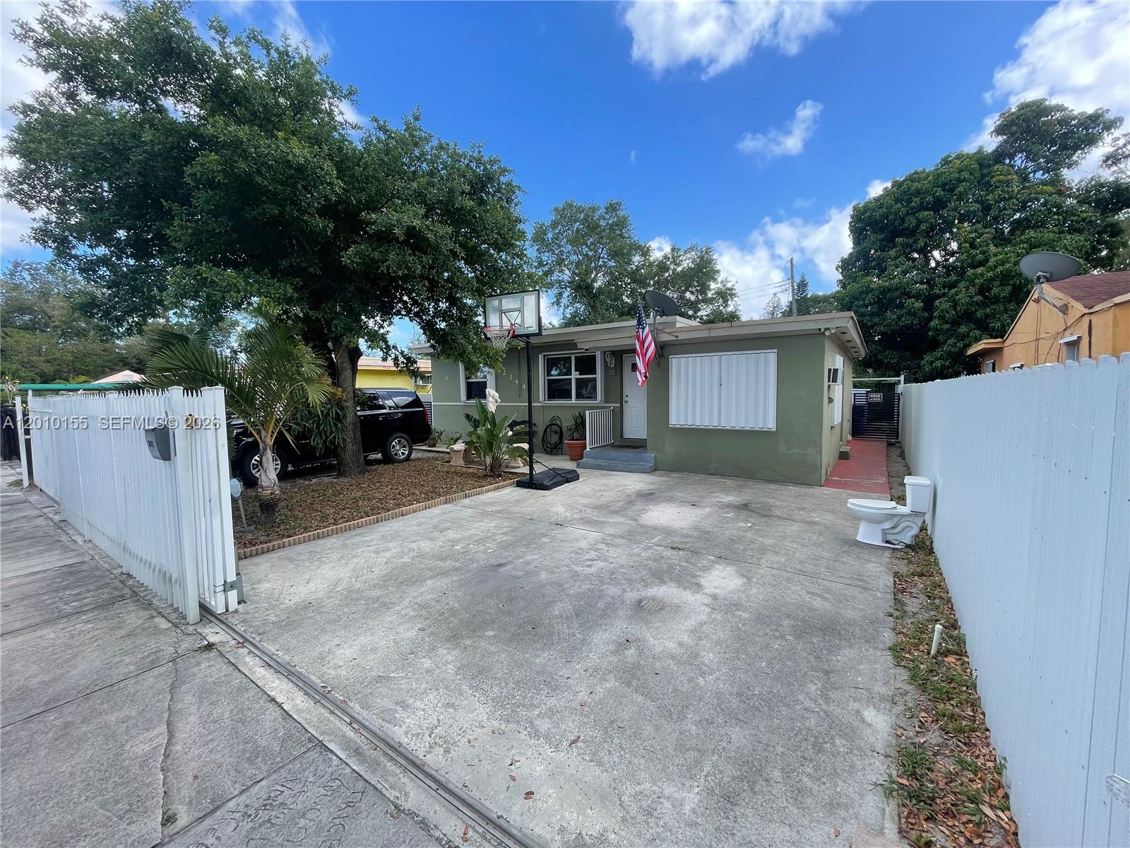 EVERGLADES AVE HTS ADDN - Residential