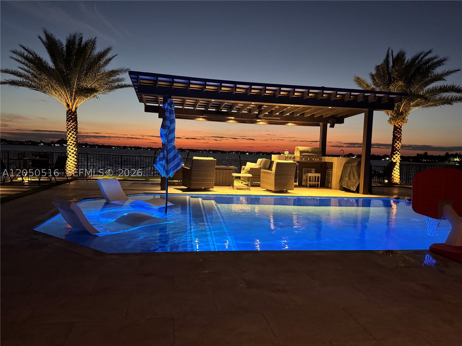 SUNSET FALLS PLAT 1 - Residential