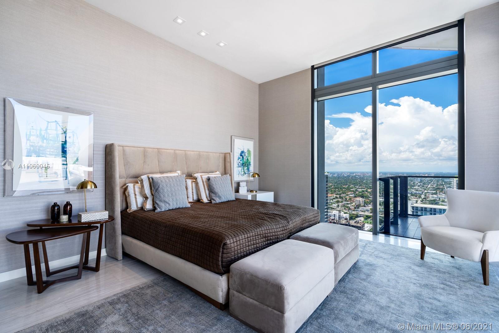 REACH CONDO - Residential