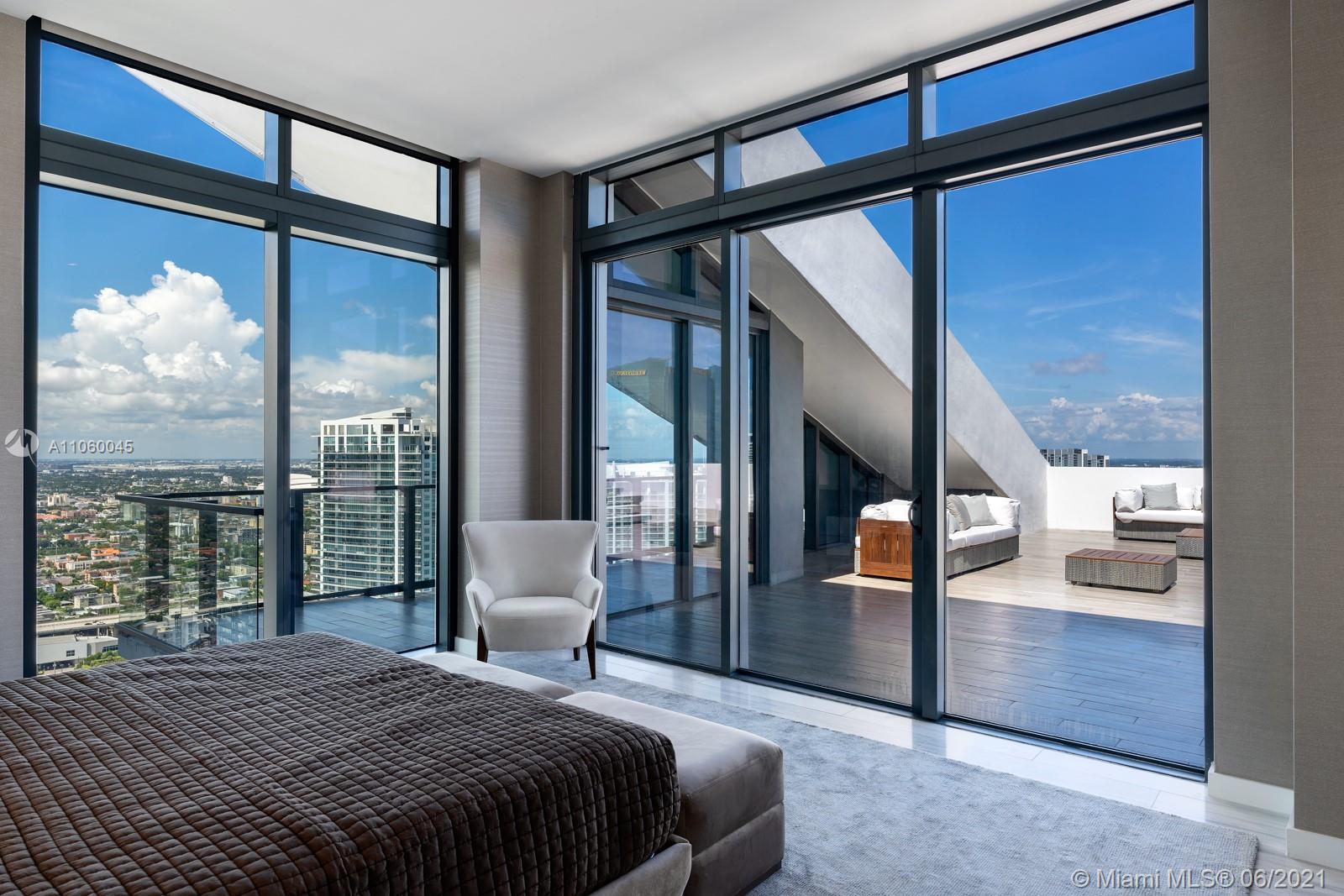 REACH CONDO - Residential