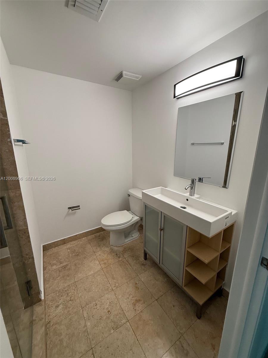 WIND CONDO - Residential