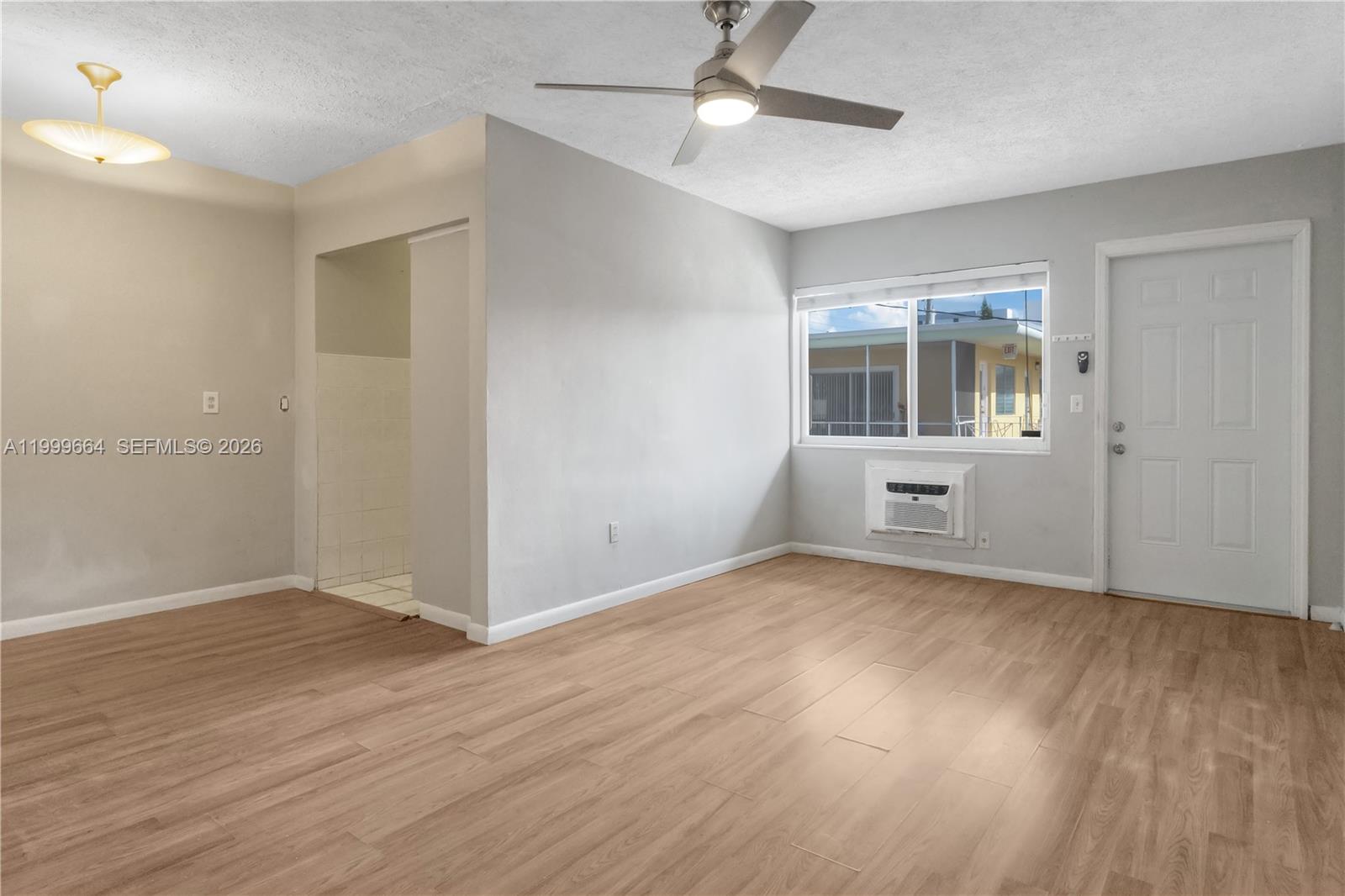 ORLEANS HOUSE CONDO - Residential