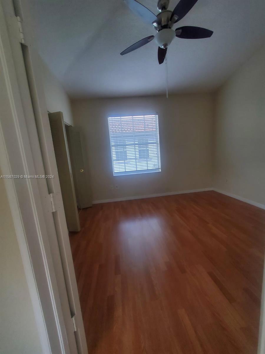 VILLAS DE TUSCANY CONDO - Residential Lease