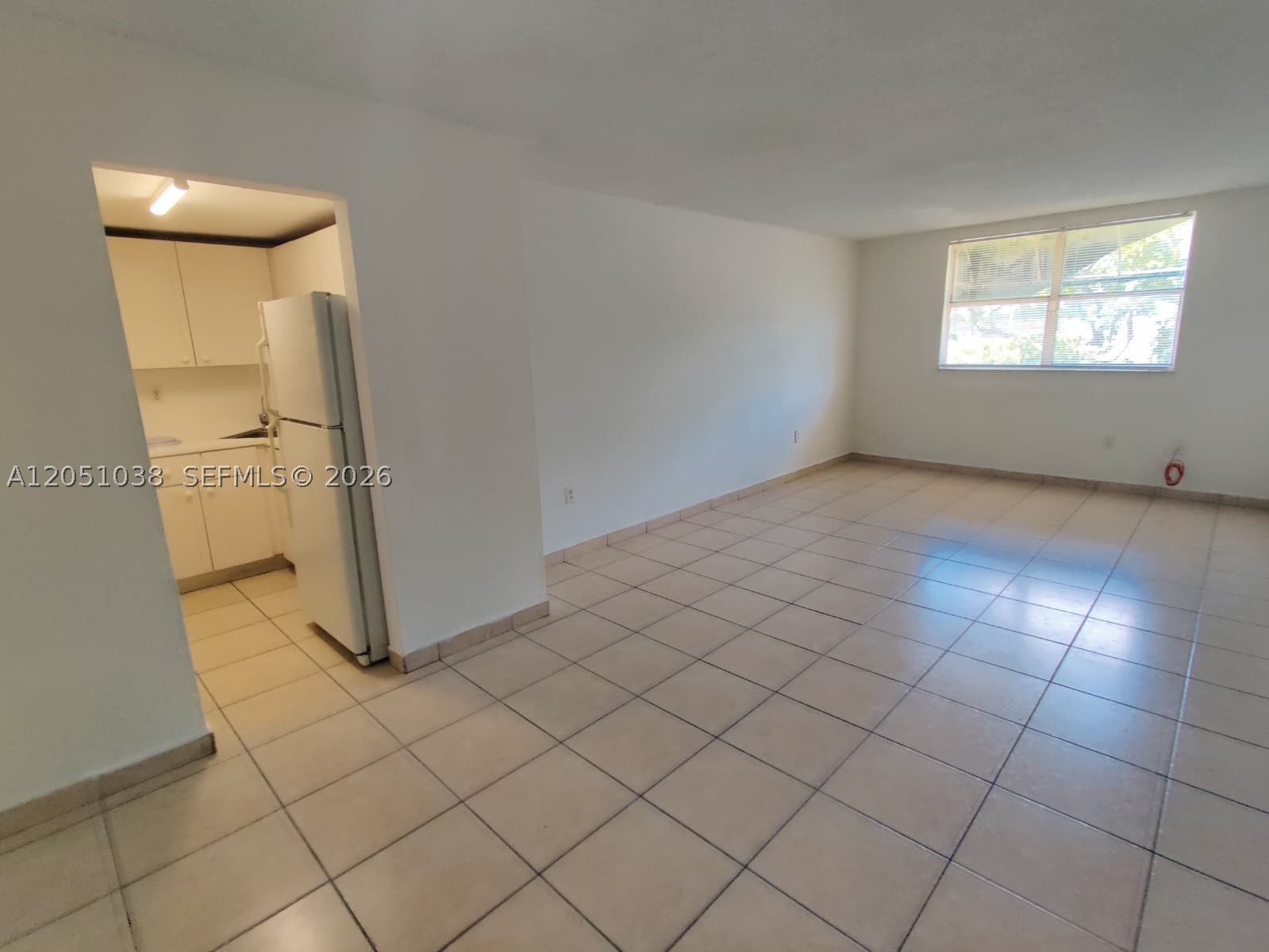 LAS ESTRELLAS CONDO - Residential Lease